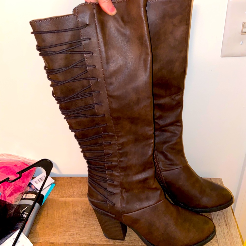 Brown lace up zip up boots